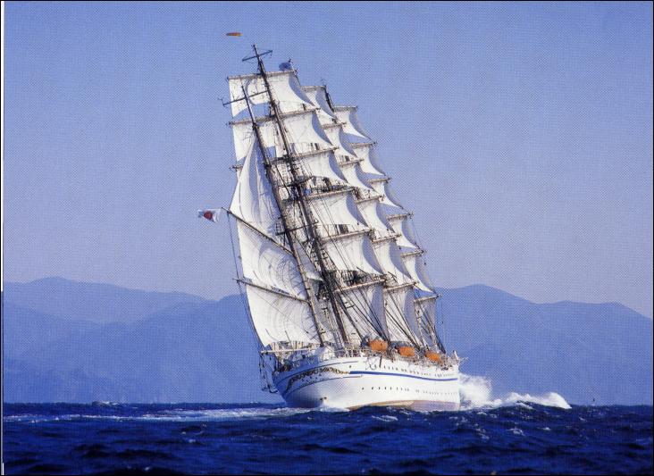 Le Nippon Maru II est un quatre-mâts barque