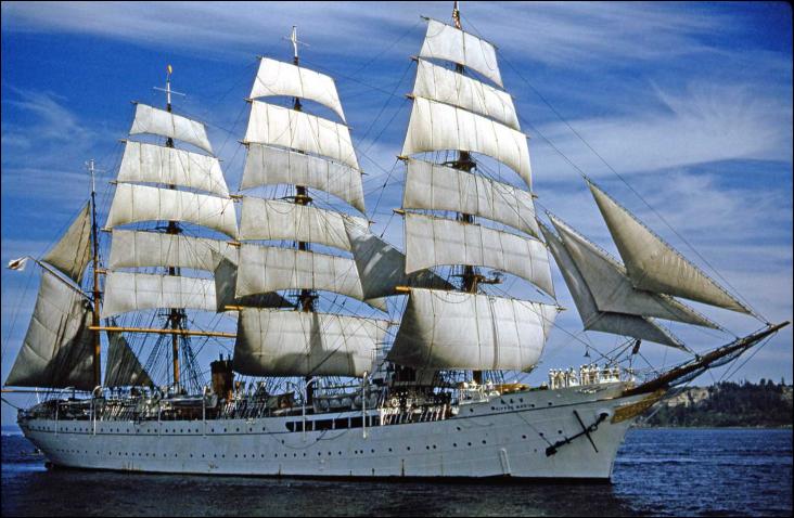 Le Nippon Maru est un quatre-mâts barque