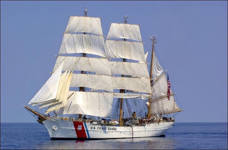 USCGC Eagle est un trois-mâts barque